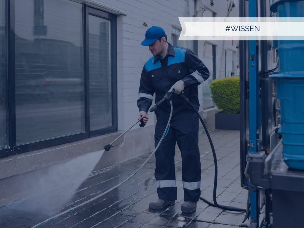 Wetterbedingungen bei der Fassadenreinigung