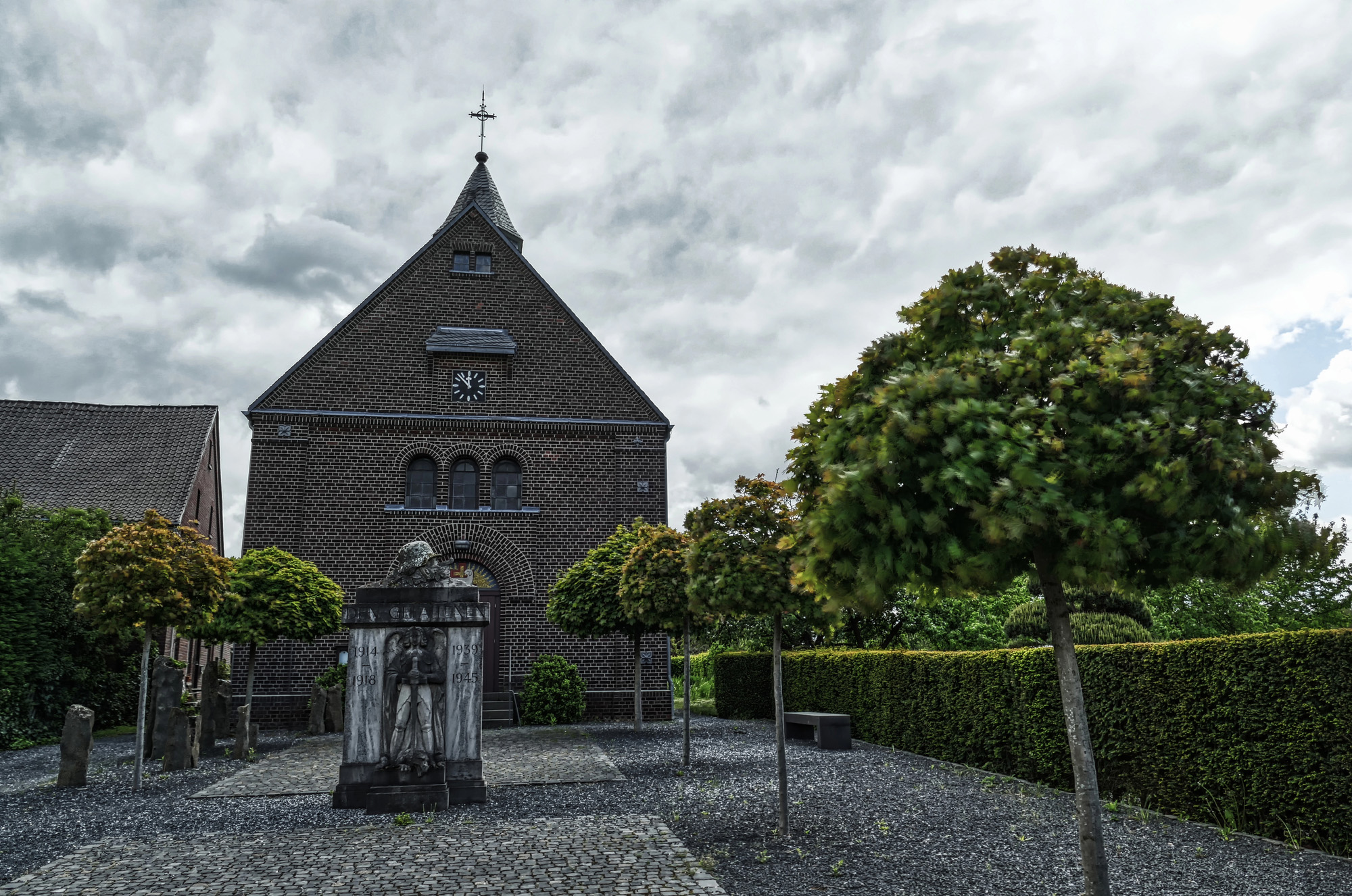 Meerbusch historische Kirche